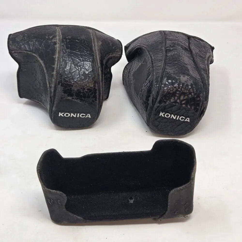 Konica Autoreflex TC 35mm SLR Film Camera Body + Ever-Ready Case Set Works Japan